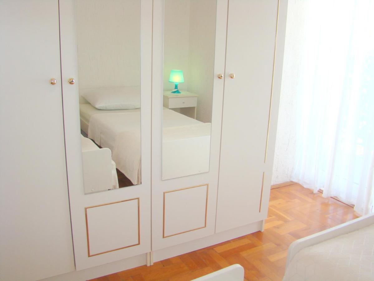 Apartments Ruza Vodice Habitación foto